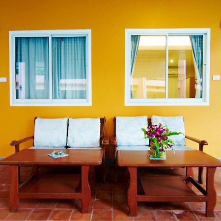 Peace Resort Hotel Pattaya Exterior photo